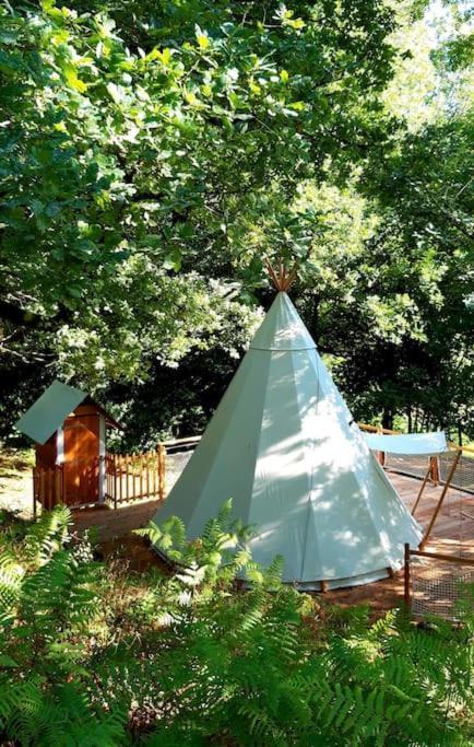 Le Tipi A Marie, Deconnectez- Vous !!! Hotel Cambounes Exterior photo