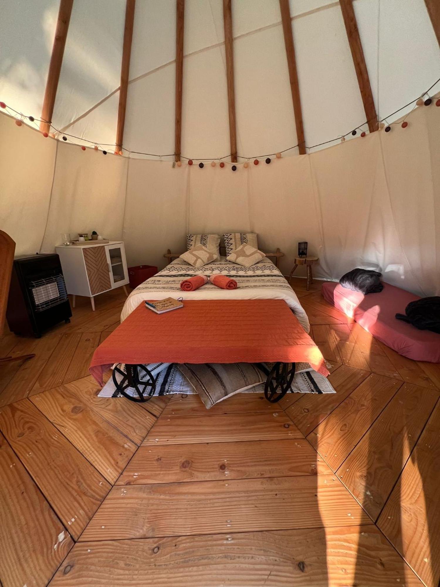 Le Tipi A Marie, Deconnectez- Vous !!! Hotel Cambounes Exterior photo